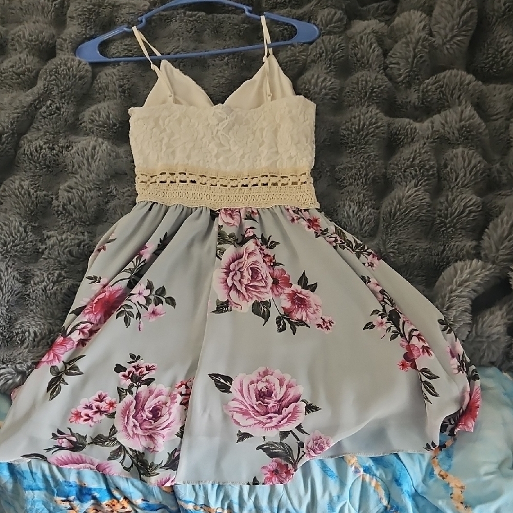 Rue21 White and Pink Floral Dress - Picture 2 of 2